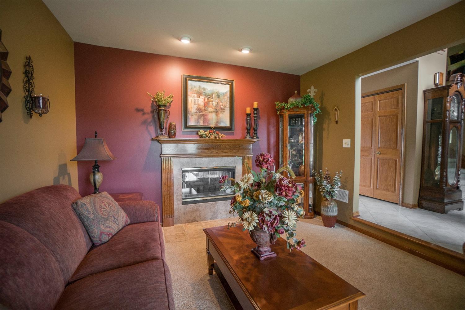 5889 East 105th Place, Crown Point, IN 46307