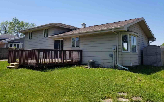 8807 Mathews StCrown Point, IN, 46307Lake County