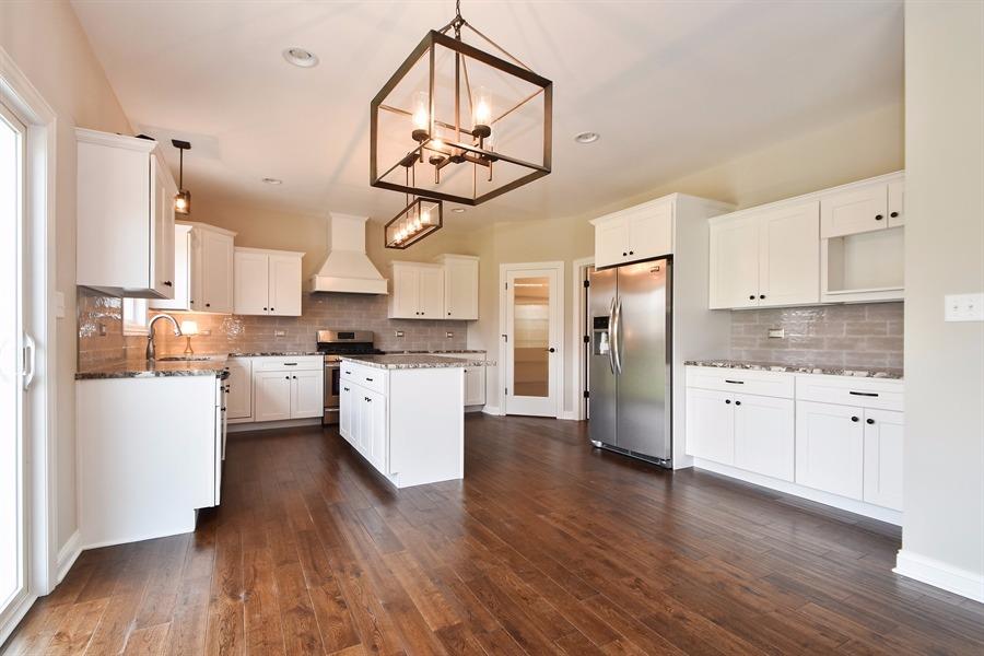 1026 Oak Grove Court, Crown Point, IN 46307