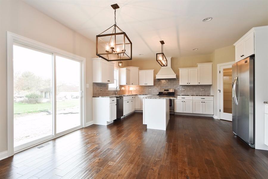 1026 Oak Grove Court, Crown Point, IN 46307