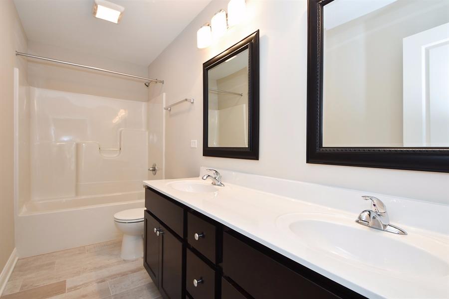1026 Oak Grove Court, Crown Point, IN 46307