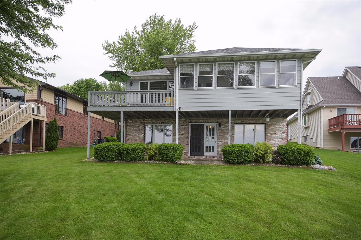 3933 South Lakeshore Drive, Crown Point, IN 46307