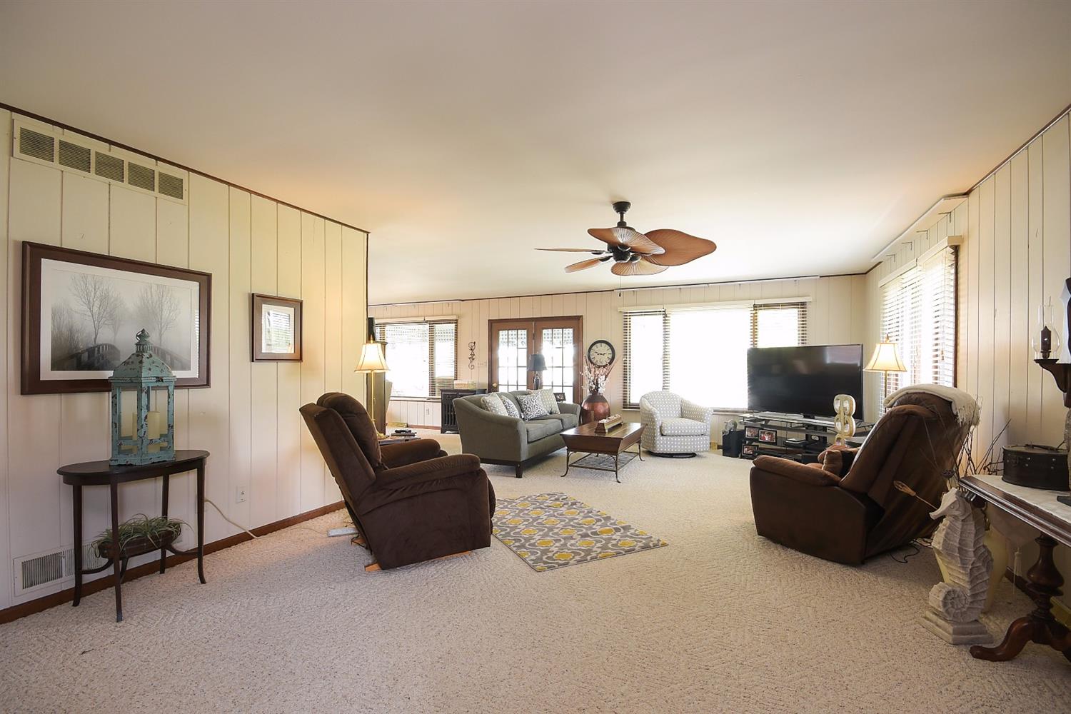 3933 South Lakeshore Drive, Crown Point, IN 46307