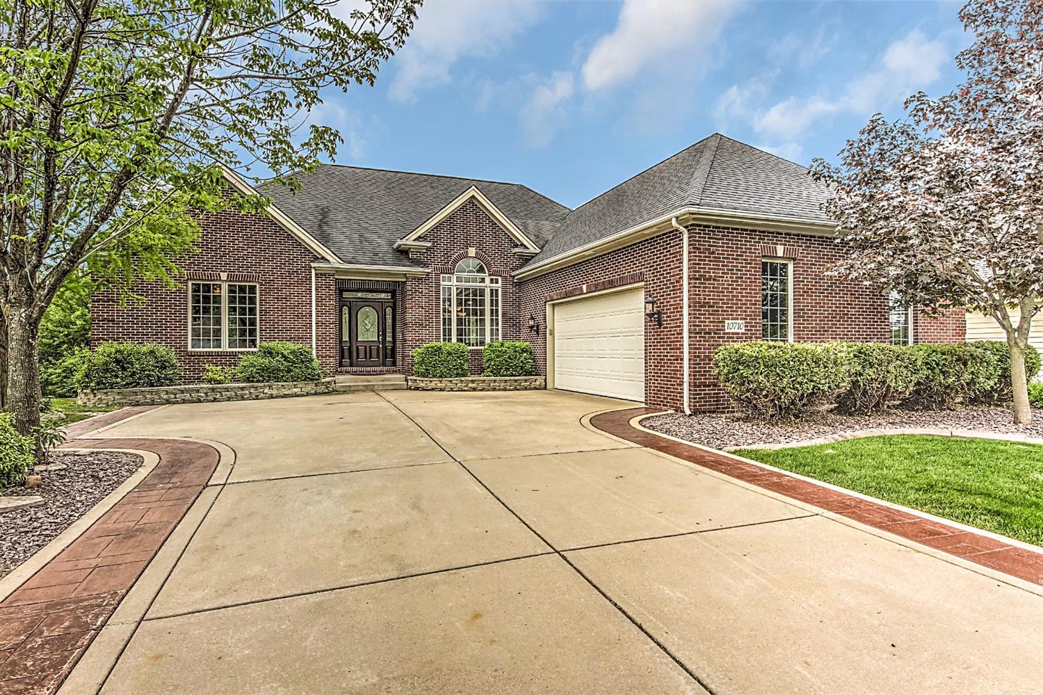 10710 Erie Drive, Crown Point, IN 46307