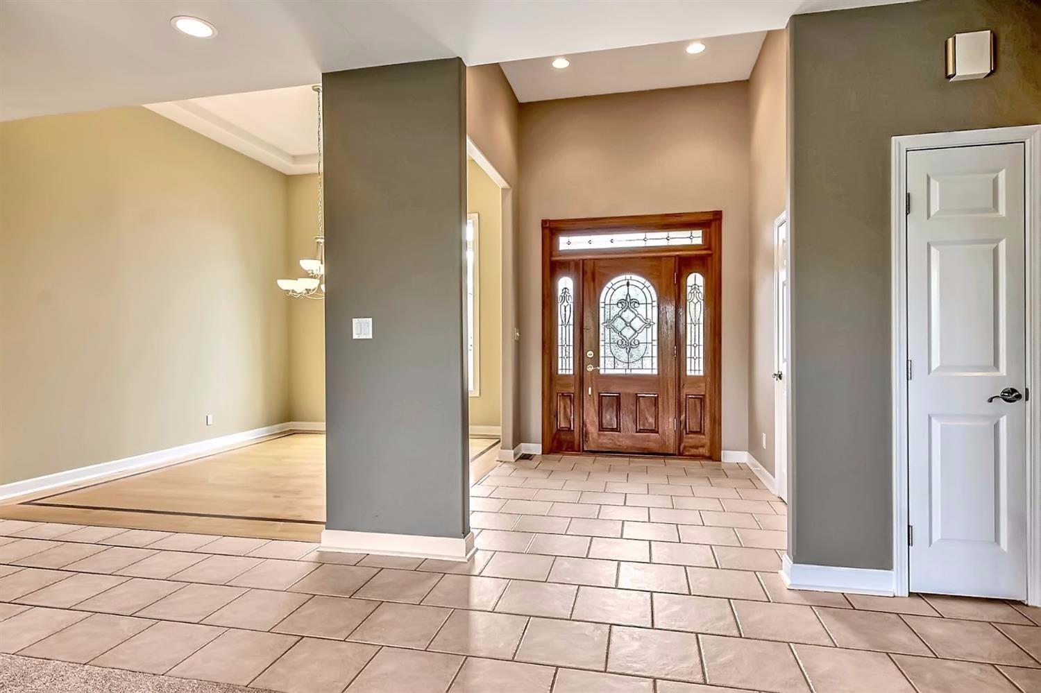 10710 Erie Drive, Crown Point, IN 46307