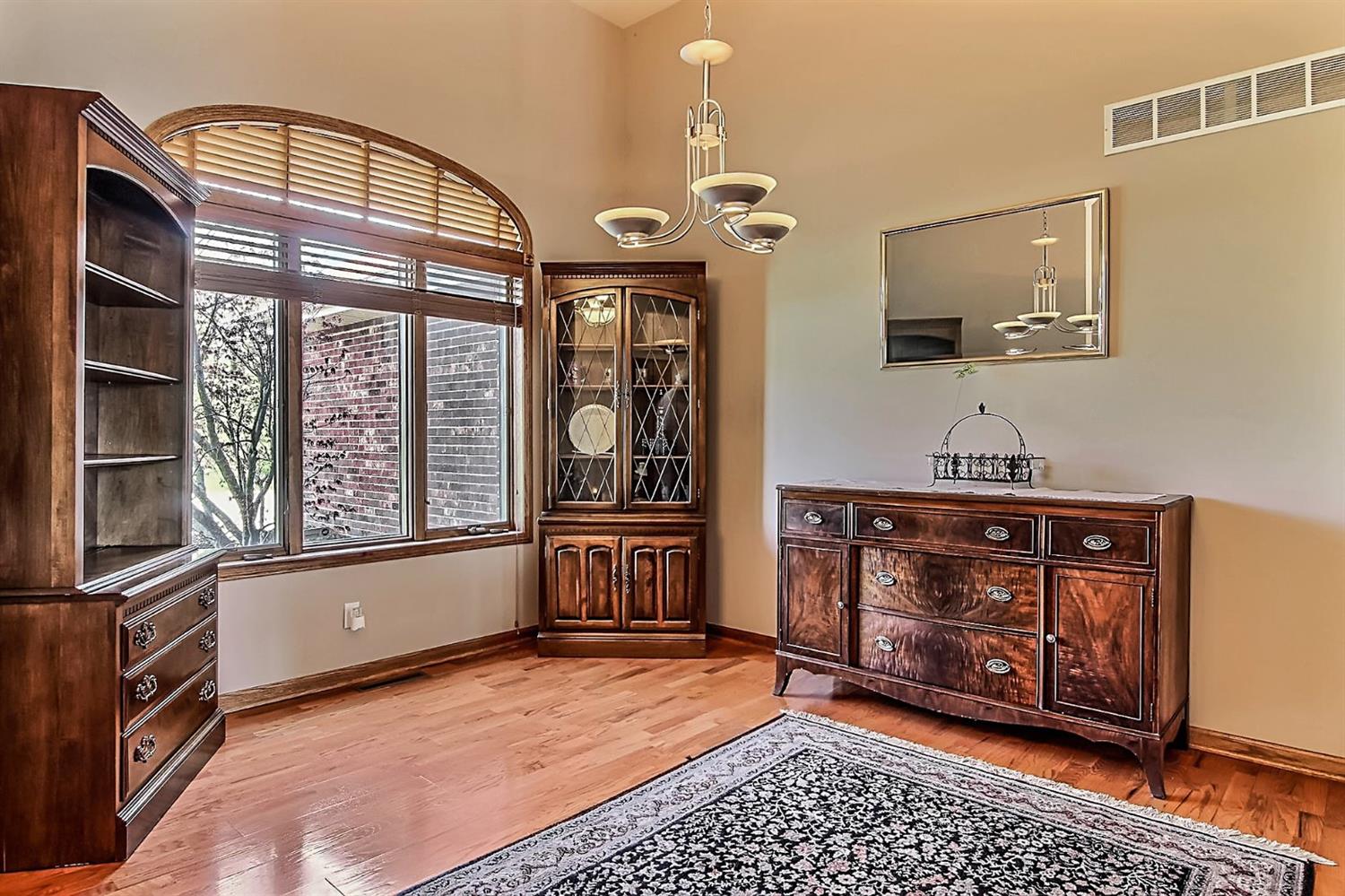 11831 Mount Street, Crown Point, IN 46307