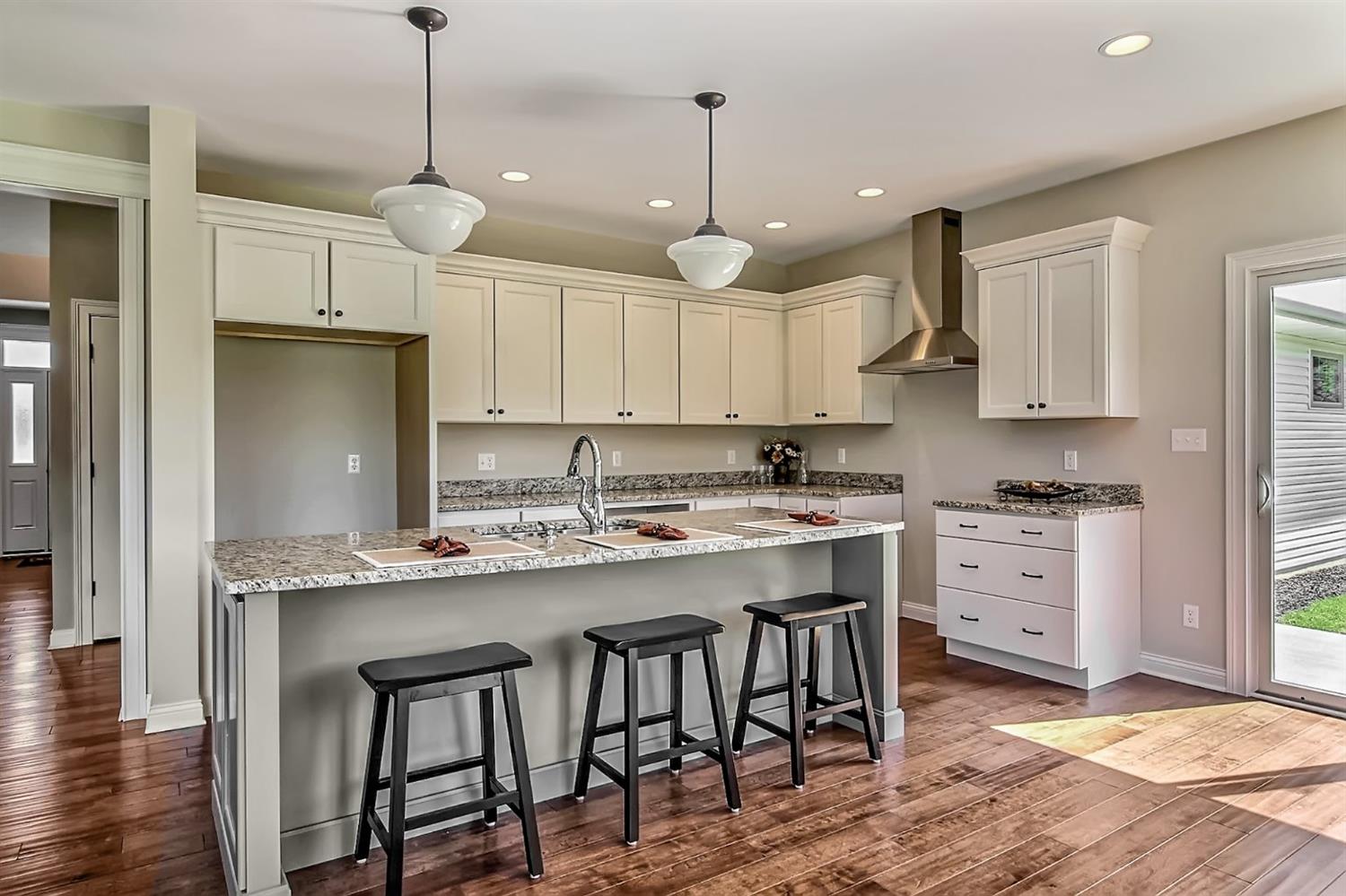 785 Copper Creek Drive, Crown Point, IN 46307