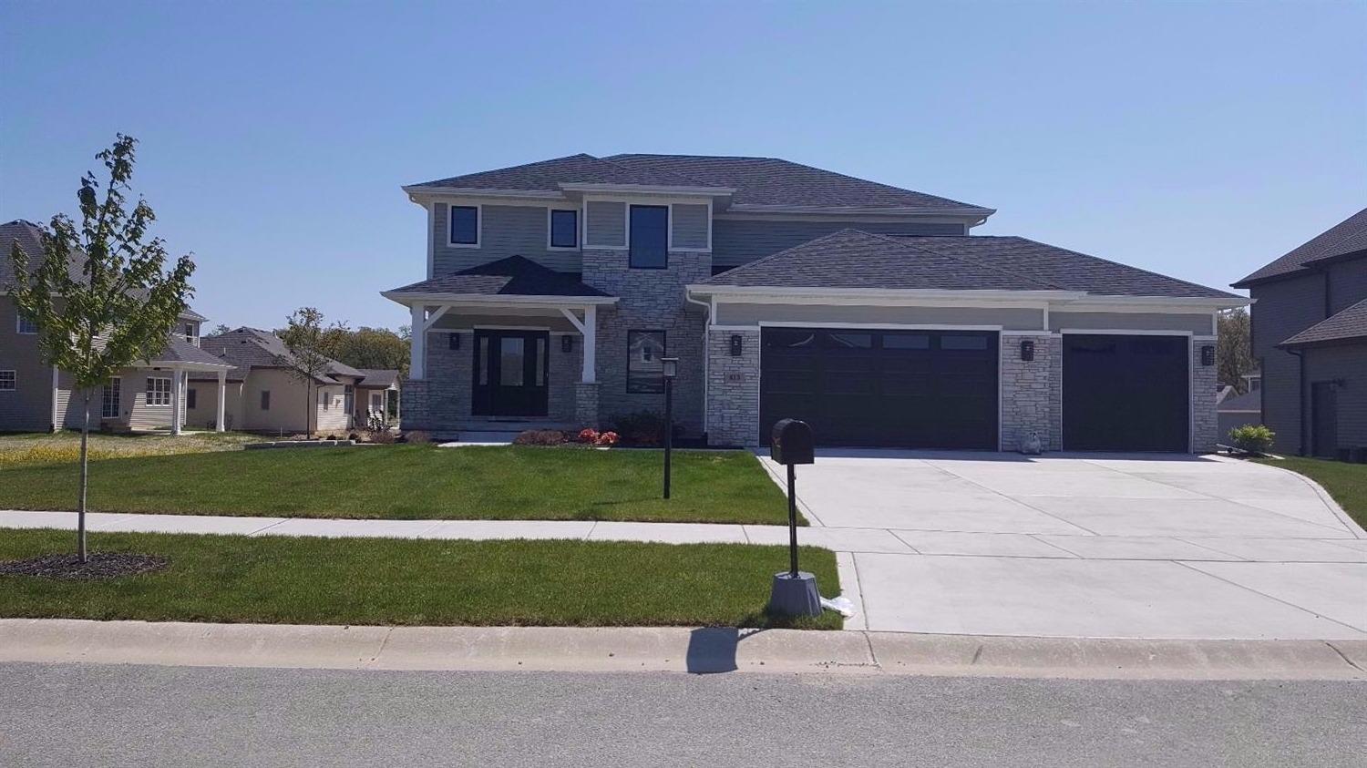 813 Sylvia Lane, Crown Point, IN 46307