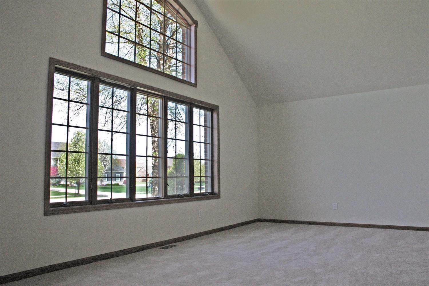 1250 Elliston Court, Crown Point, IN 46307