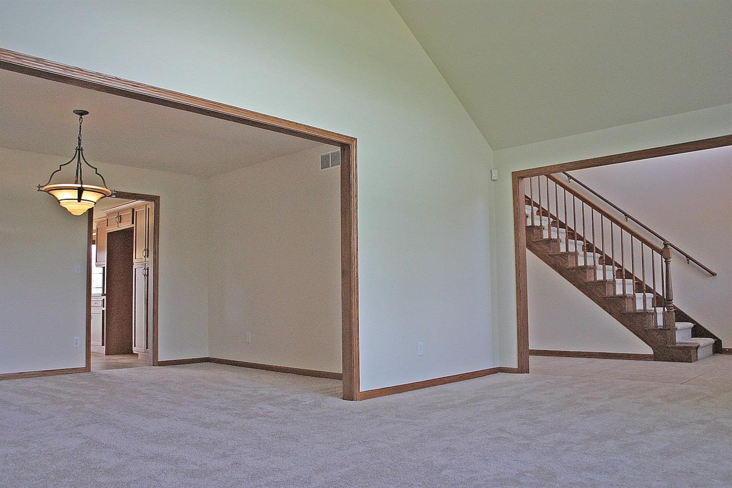 1250 Elliston Court, Crown Point, IN 46307