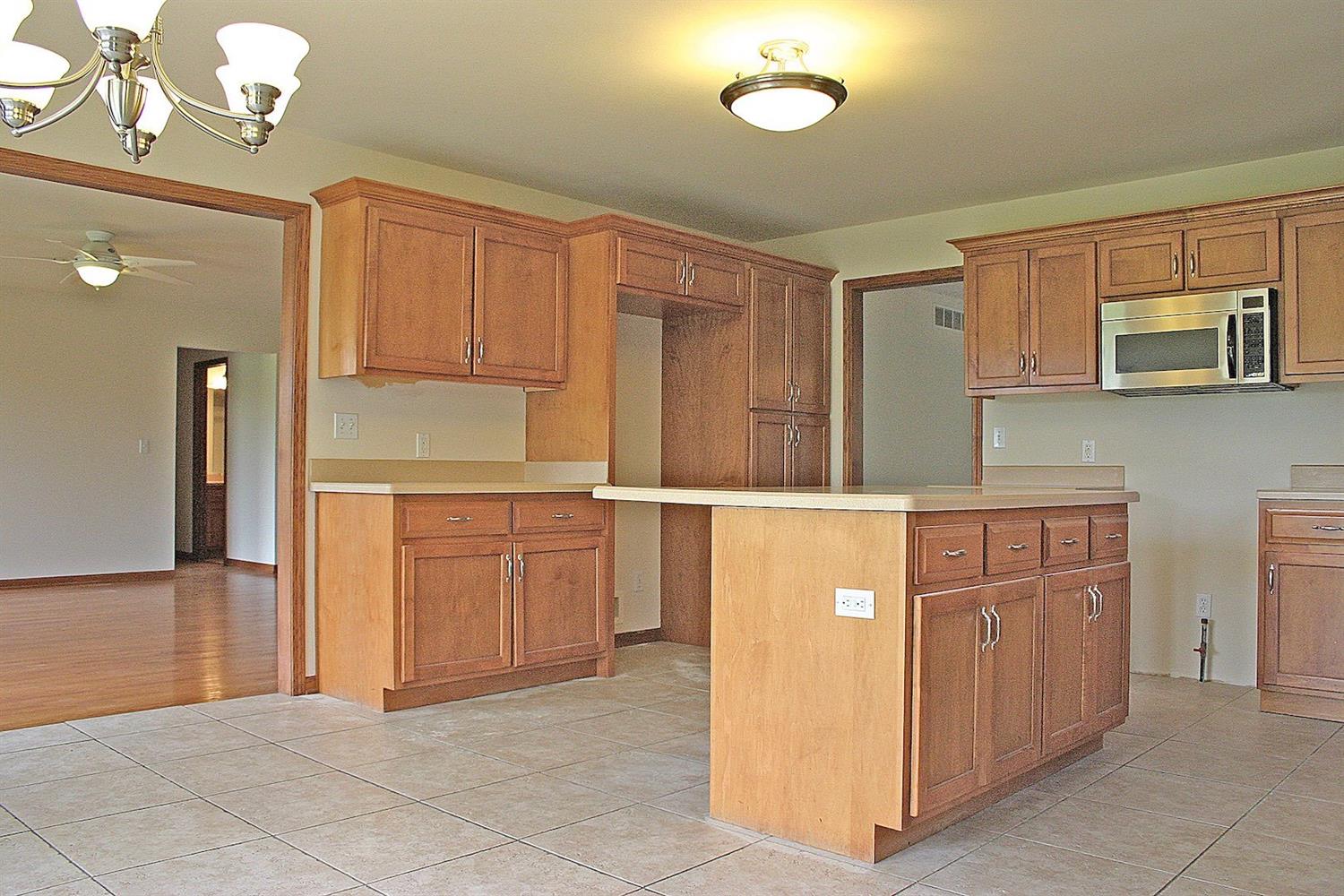 1250 Elliston Court, Crown Point, IN 46307