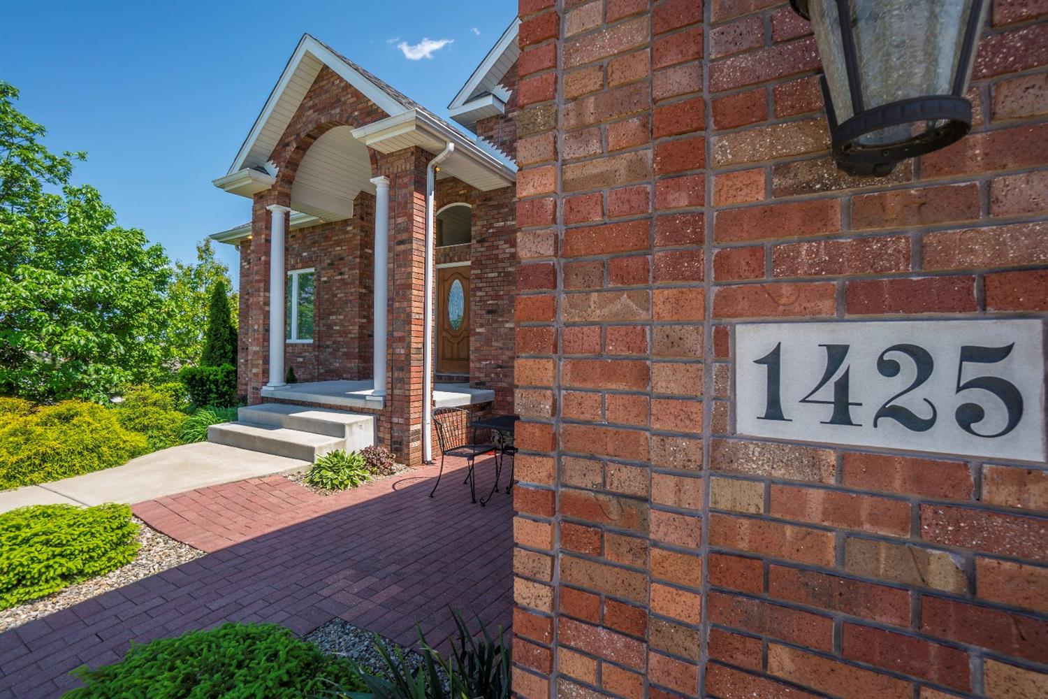 1425 Crooked Creek Trail, Crown Point, IN 46307