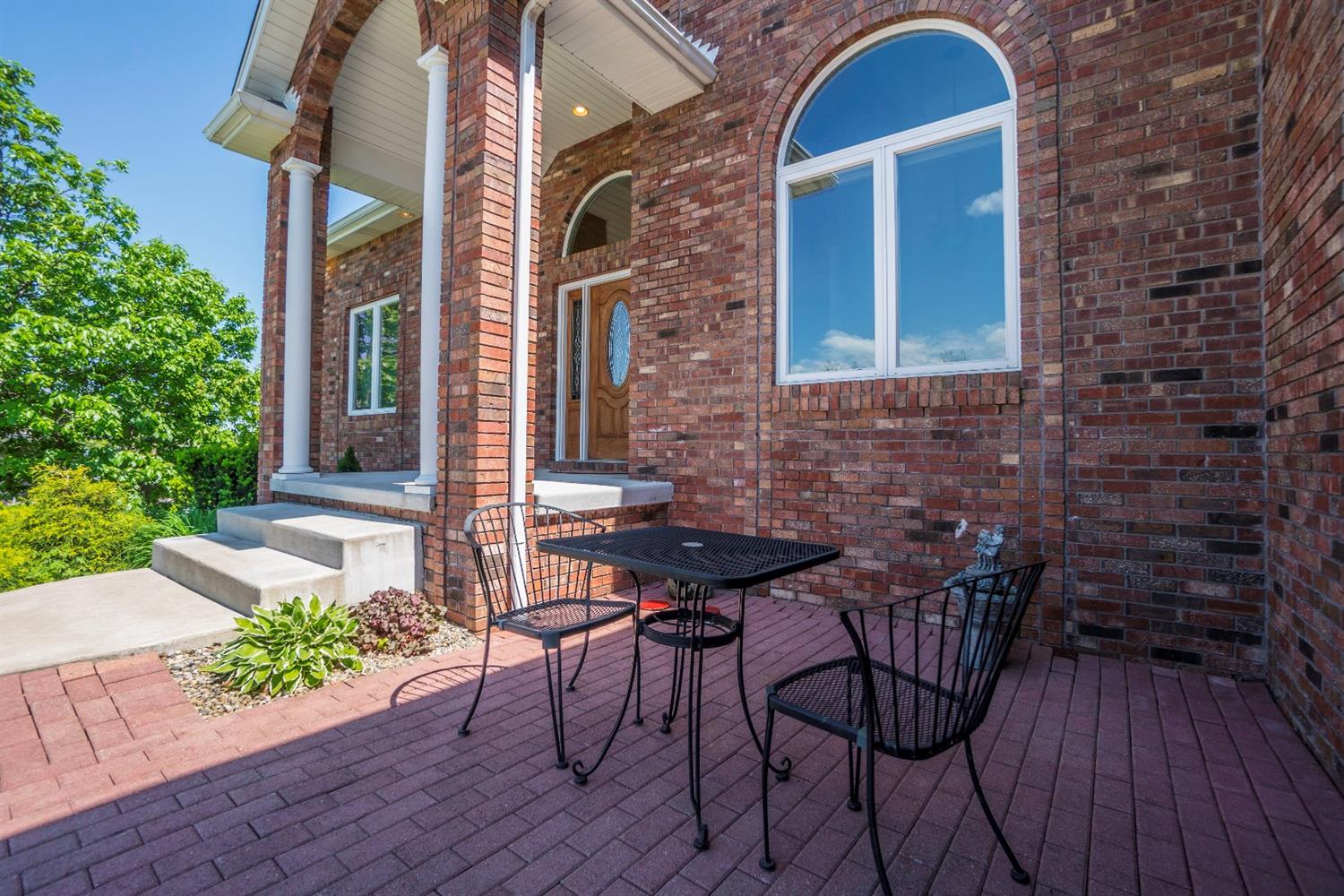 1425 Crooked Creek Trail, Crown Point, IN 46307