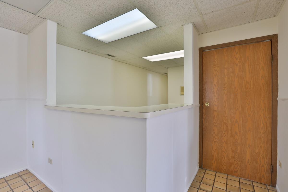 8224 Calumet Avenue, Munster, IN 46321