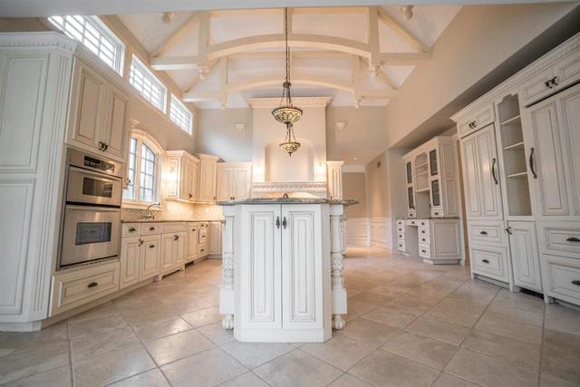 8647 Bakker Court, Munster, IN 46321