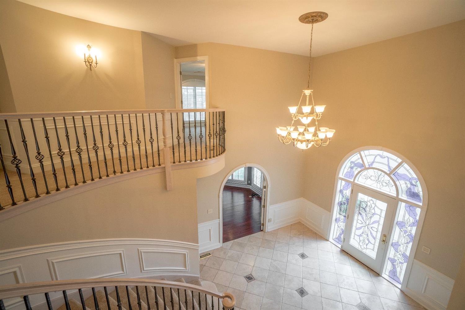 8647 Bakker Court, Munster, IN 46321