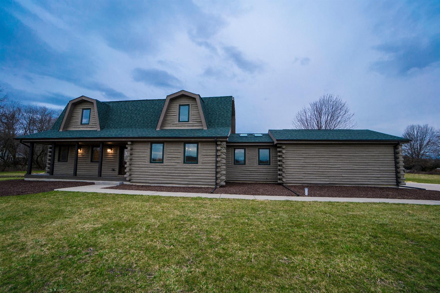 410 Wayne Street, Hobart, IN 46342