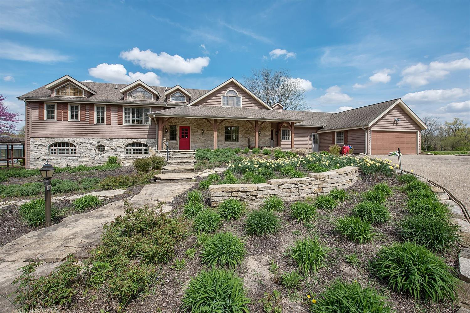 1901 East 900 North, LaPorte, IN 46350