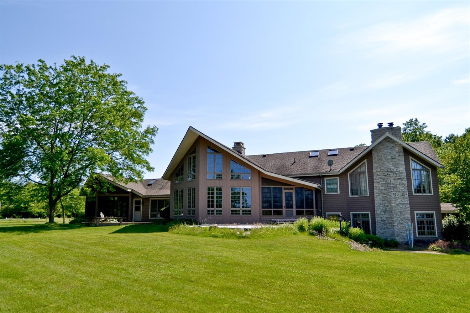 1901 East 900 North, LaPorte, IN 46350