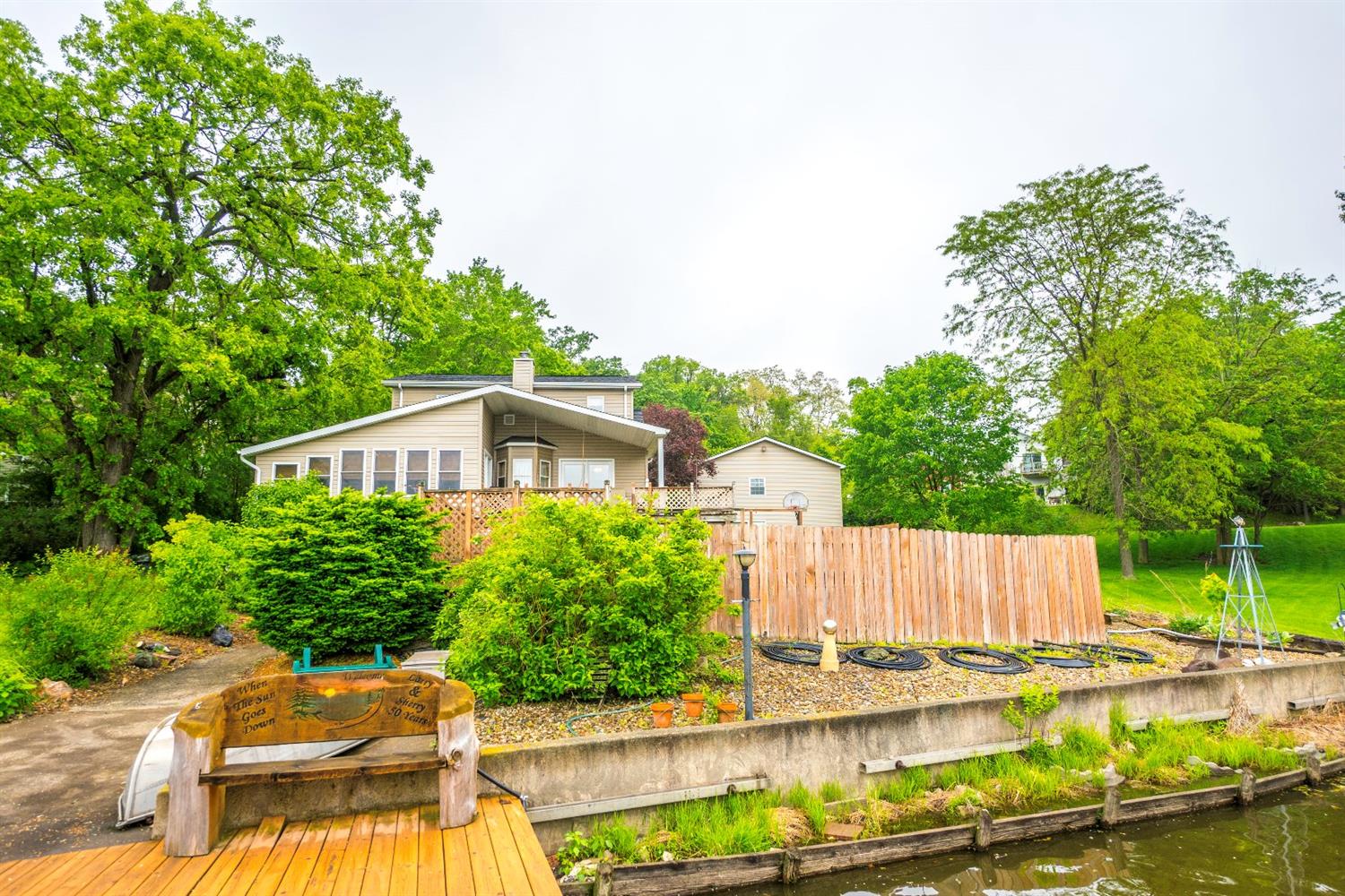 1019 North Lakeview Drive, Lowell, IN 46356