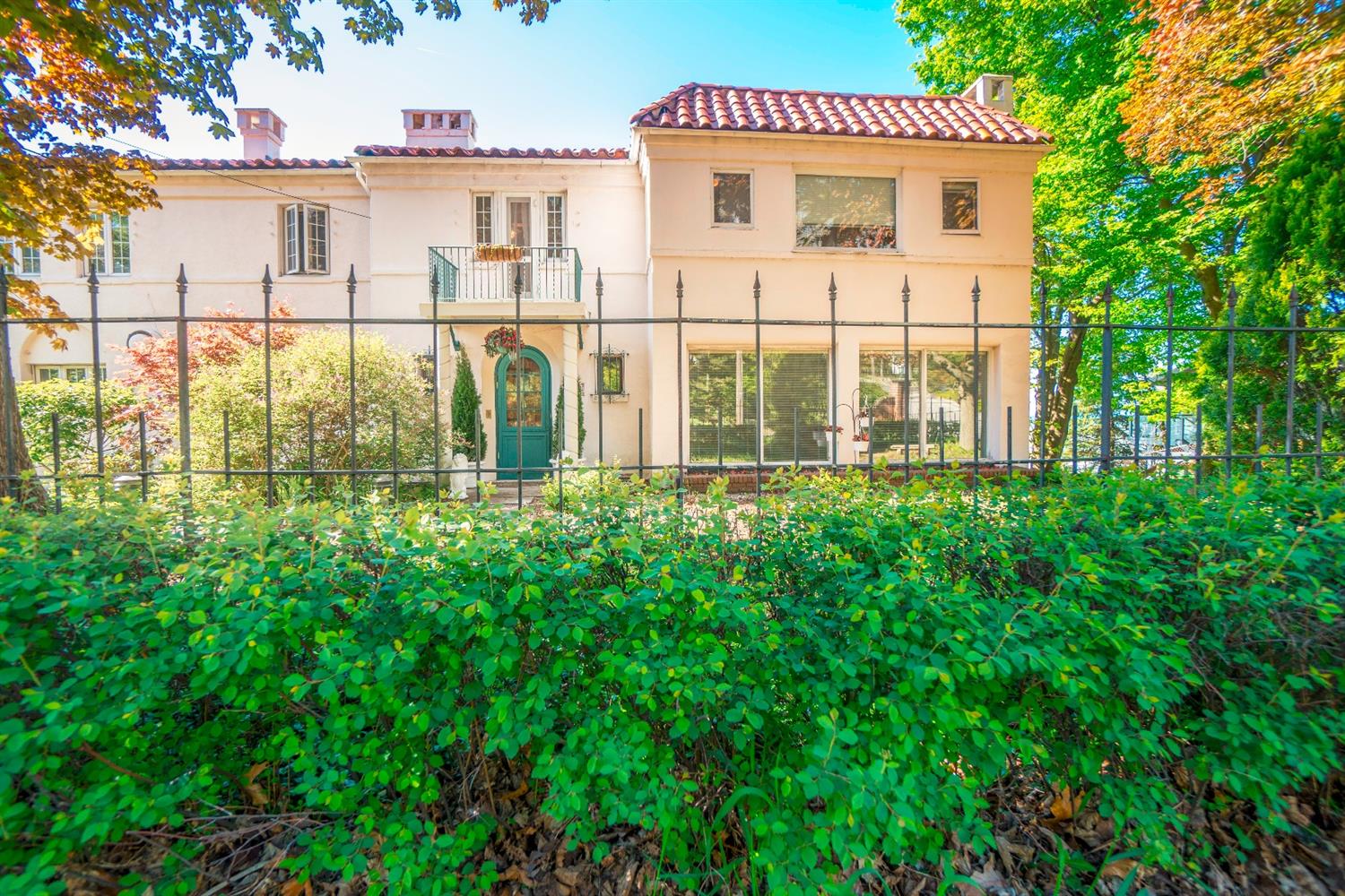 2968Lake Shore Dr, Long Beach, IN 46360