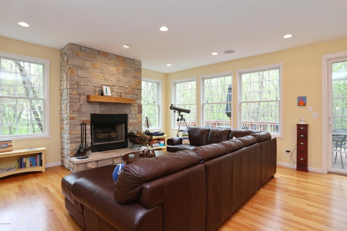 415 Dreamwold Way, Michiana Shores, IN 46360