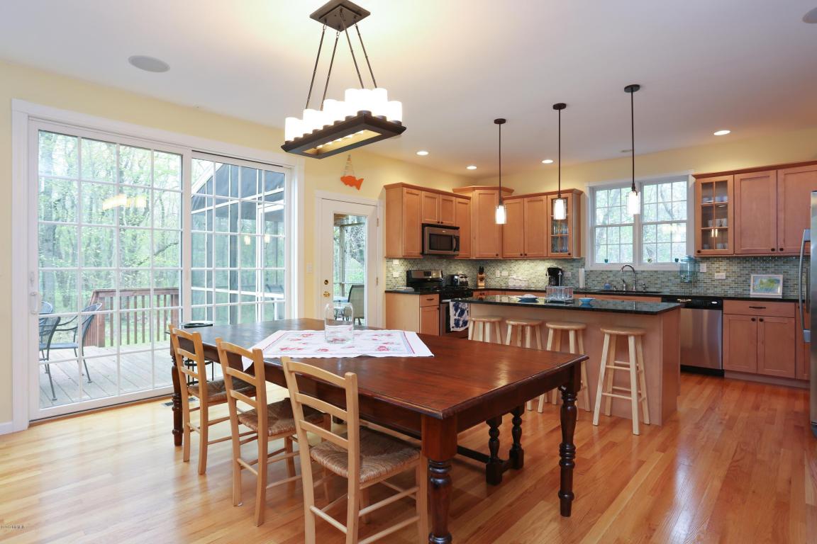 415 Dreamwold Way, Michiana Shores, IN 46360