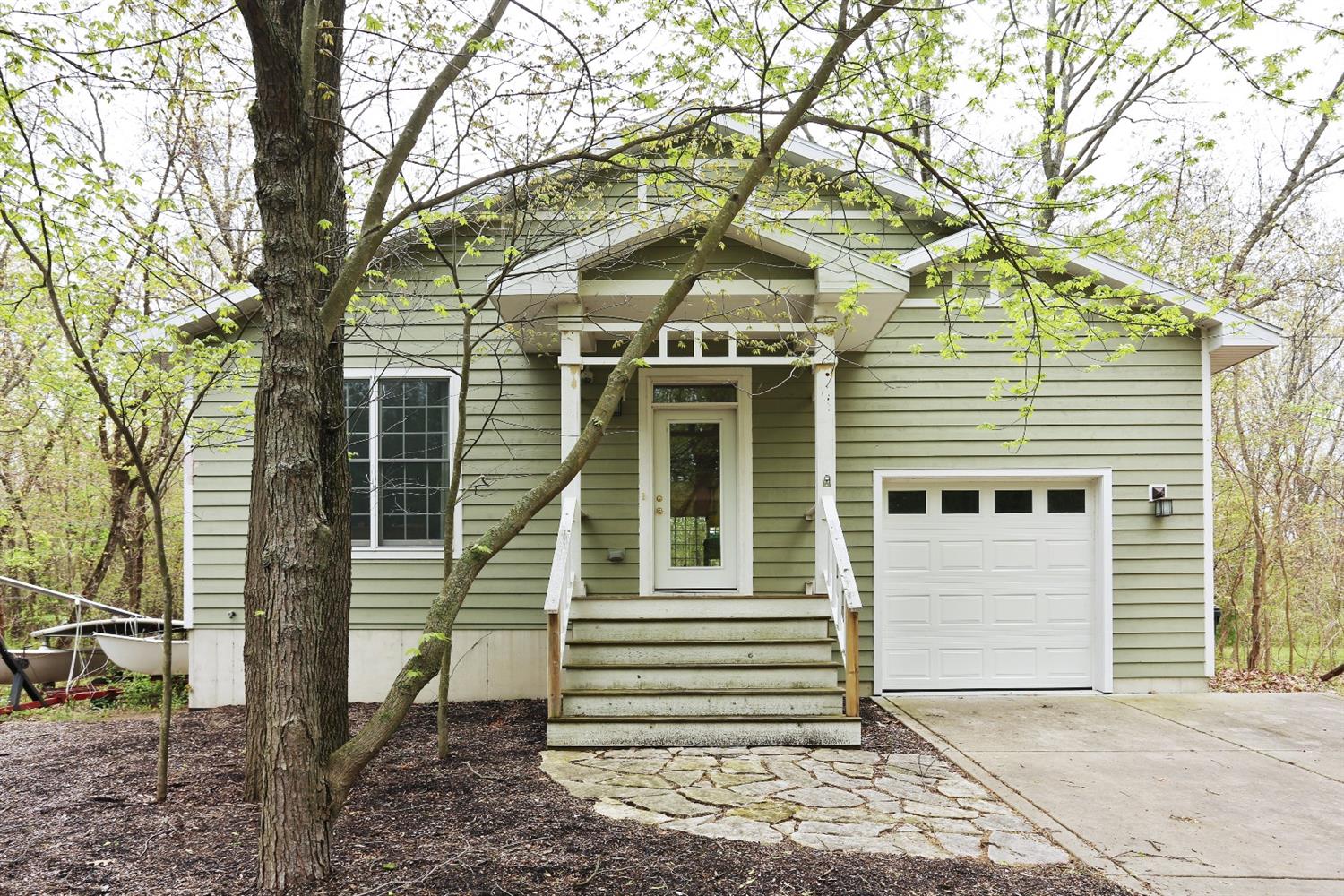 415 Dreamwold, Michiana Shores, IN 46360