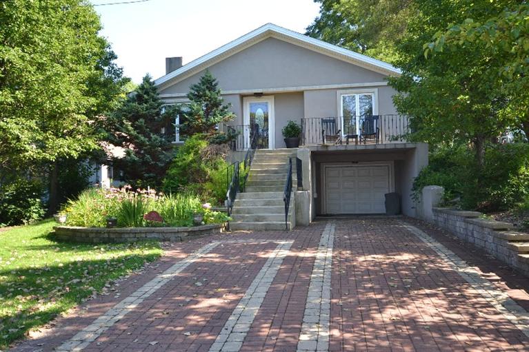 131 Shore Drive, Ogden Dunes, IN 46368