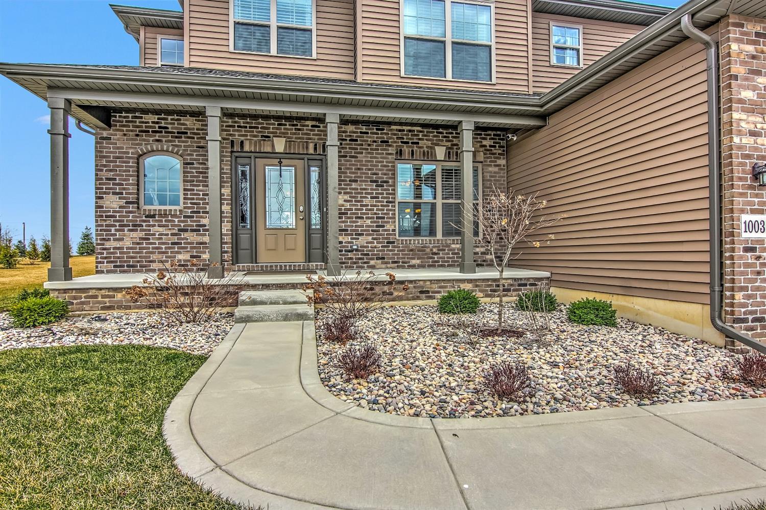 10035Wisteria Ln, St. John, IN 46373