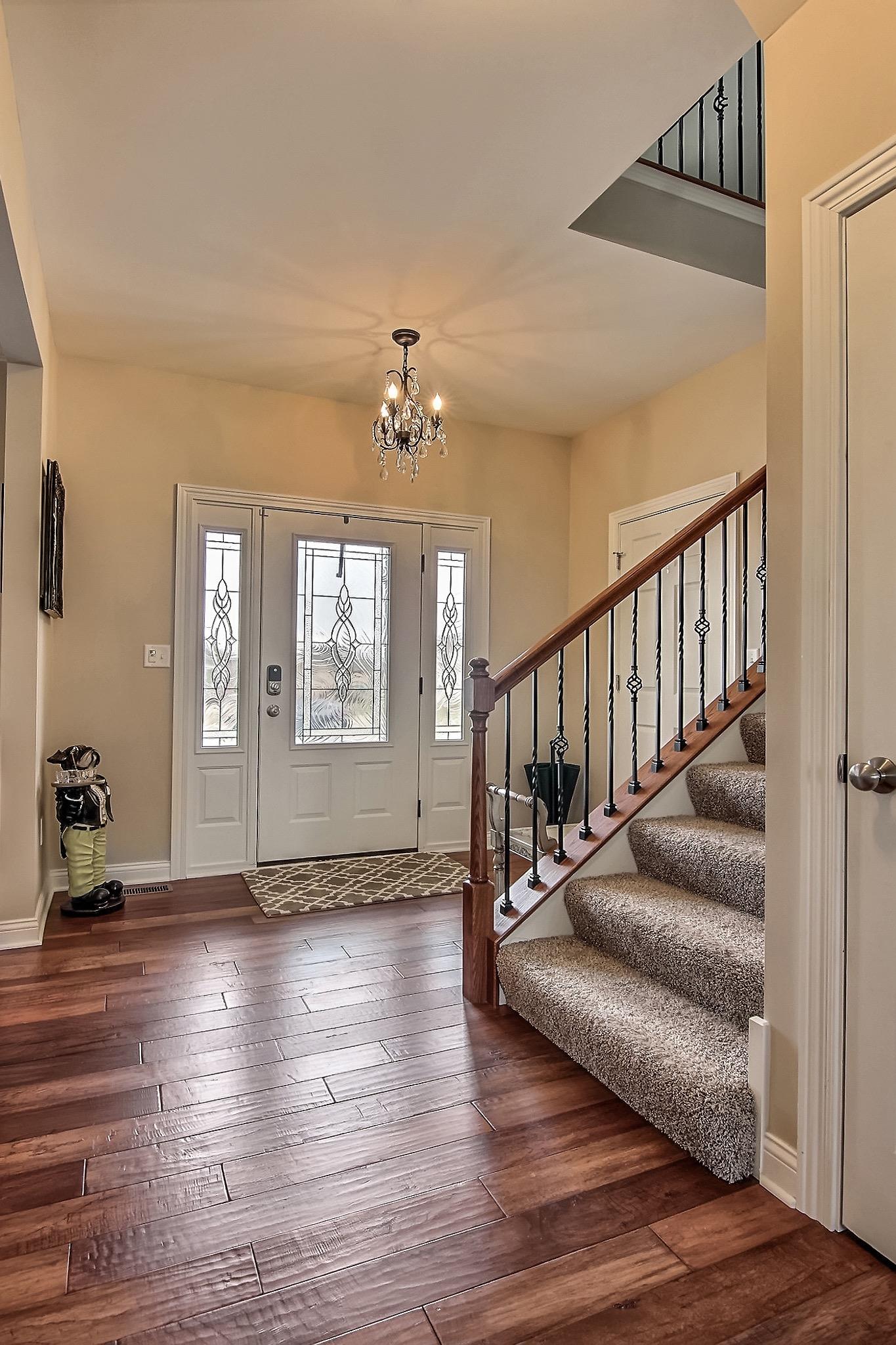 10035Wisteria Ln, St. John, IN 46373