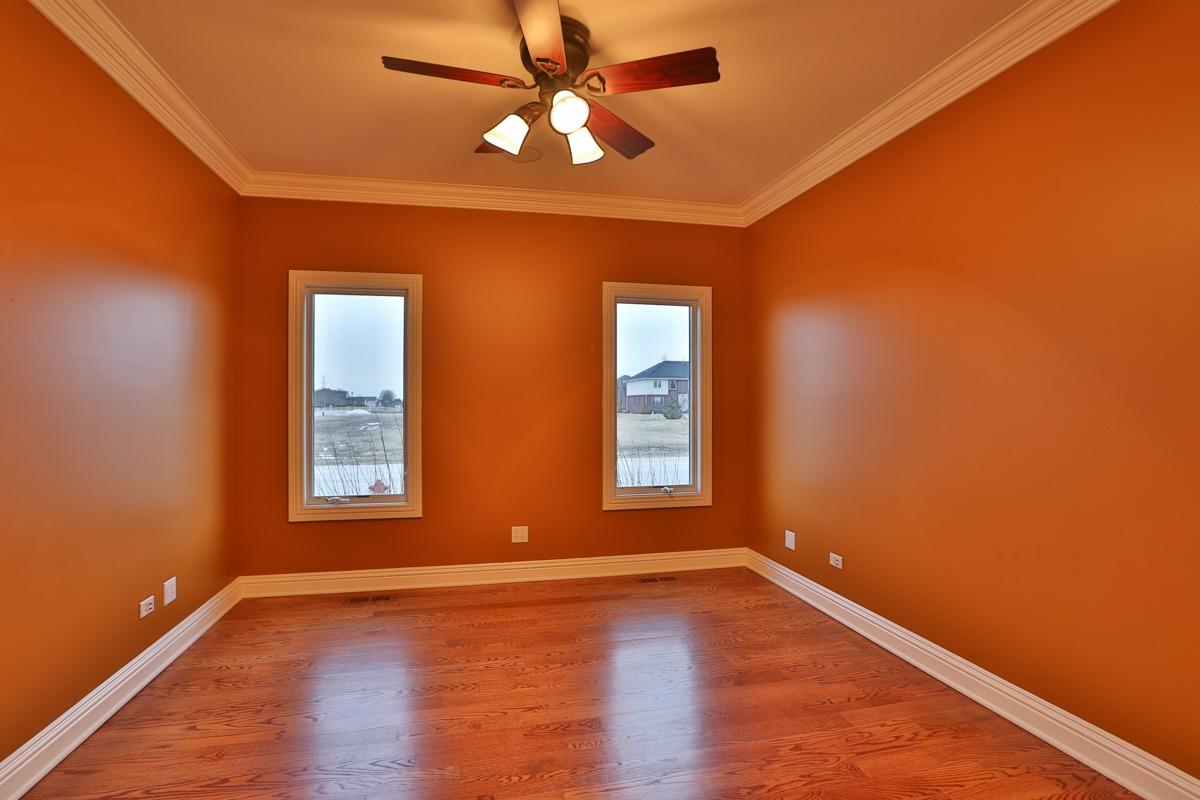 8580 105th Avenue, St. John, IN 46373