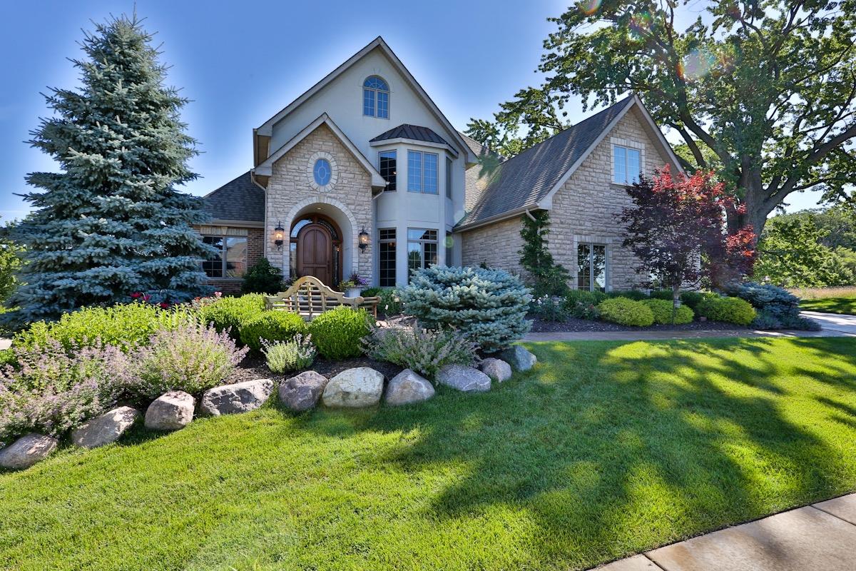 8895 Crooked Bend, St. John, IN 46373