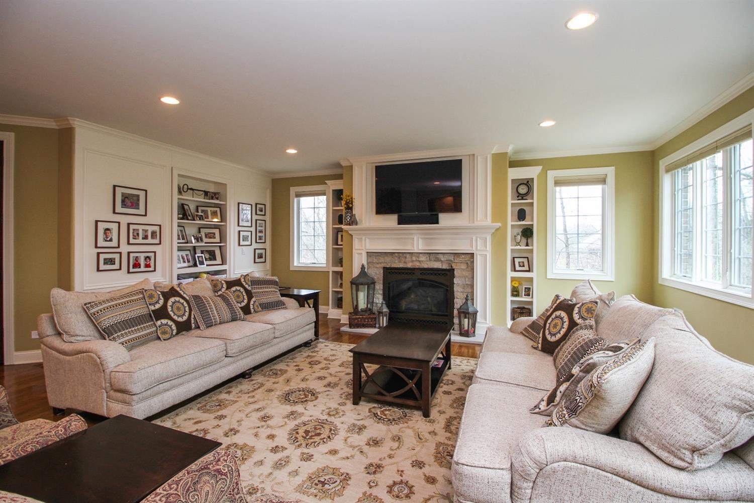 9114 Winding Trail, St. John, IN 46373
