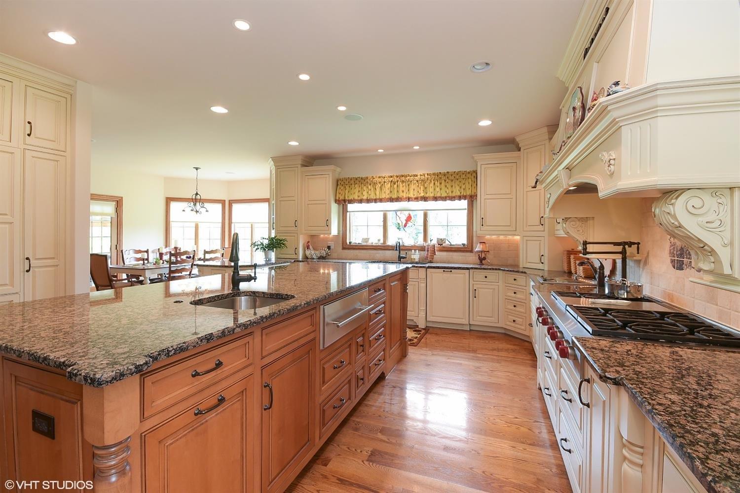 8955 Hillside Drive, St. John, IN 46373