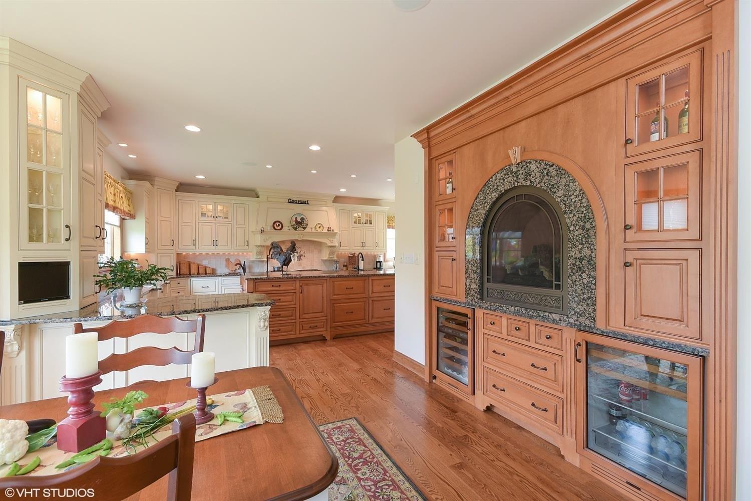 8955 Hillside Drive, St. John, IN 46373