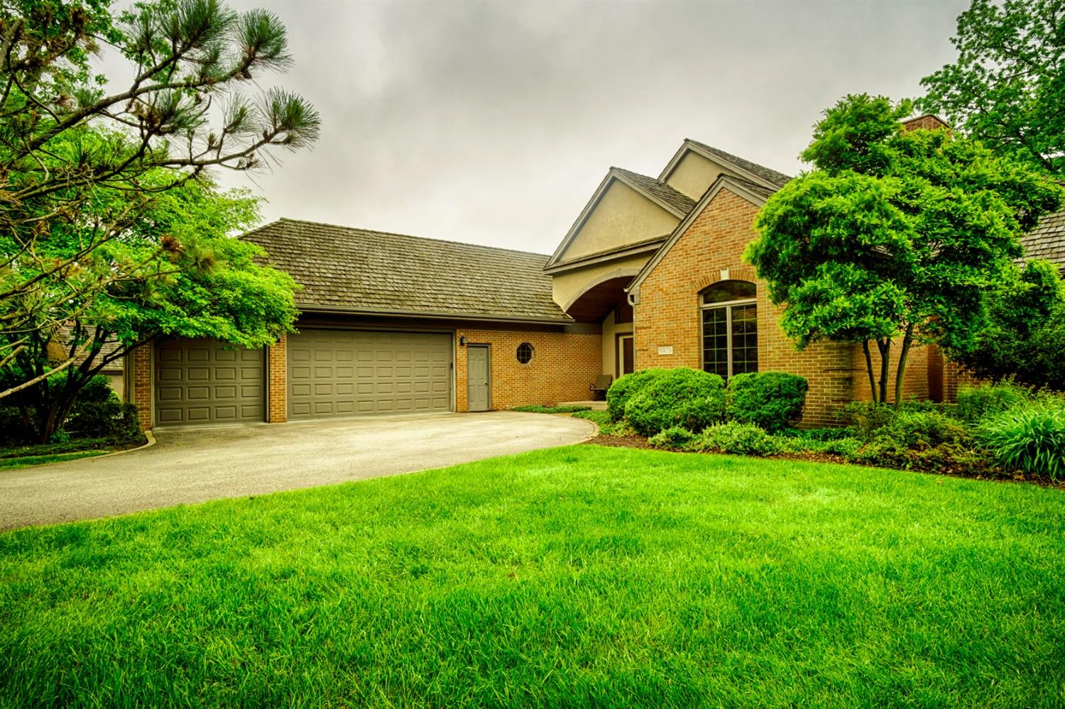 8979 Louis Ct, St. John, IN 46373