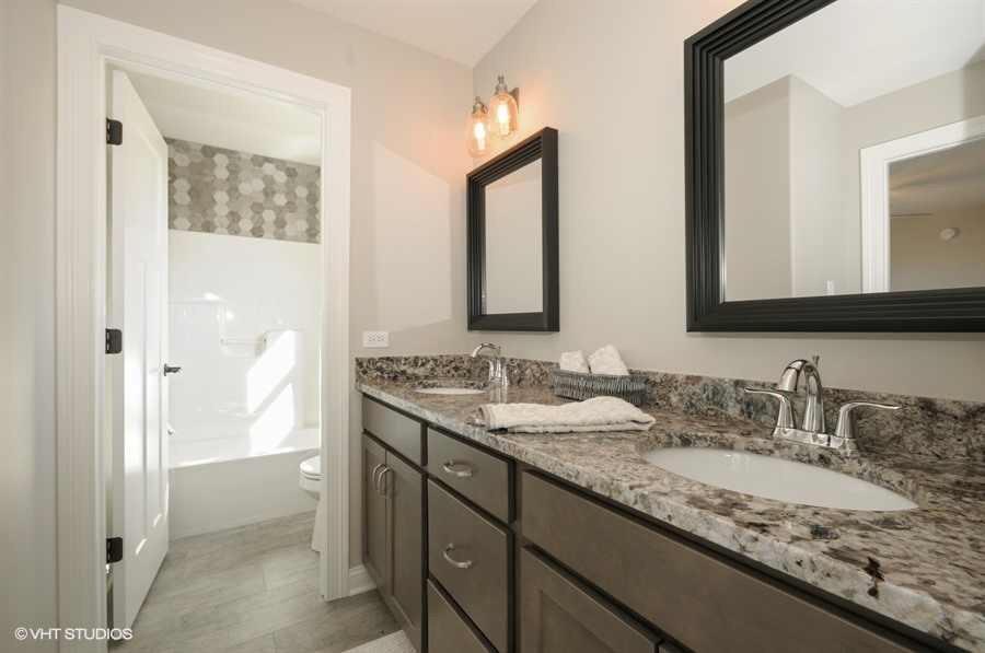 12980 Red Lily Way, St. John, IN 46374