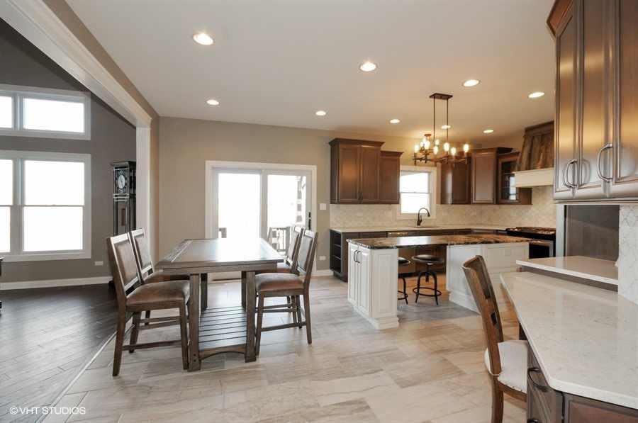 12980 Red Lily Way, St. John, IN 46374
