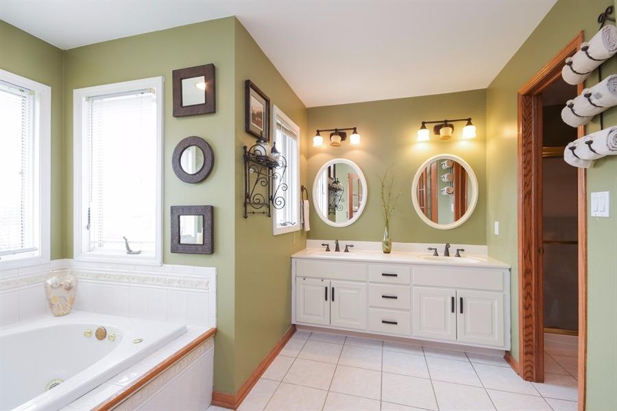 436 Hillside Drive, Schererville, IN 46375