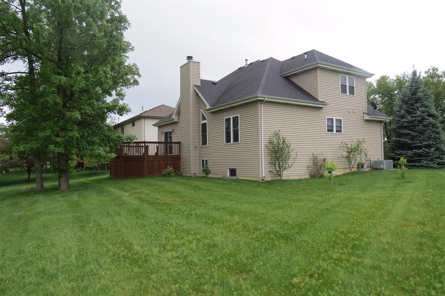 6924 73rd Avenue, Schererville, IN 46375