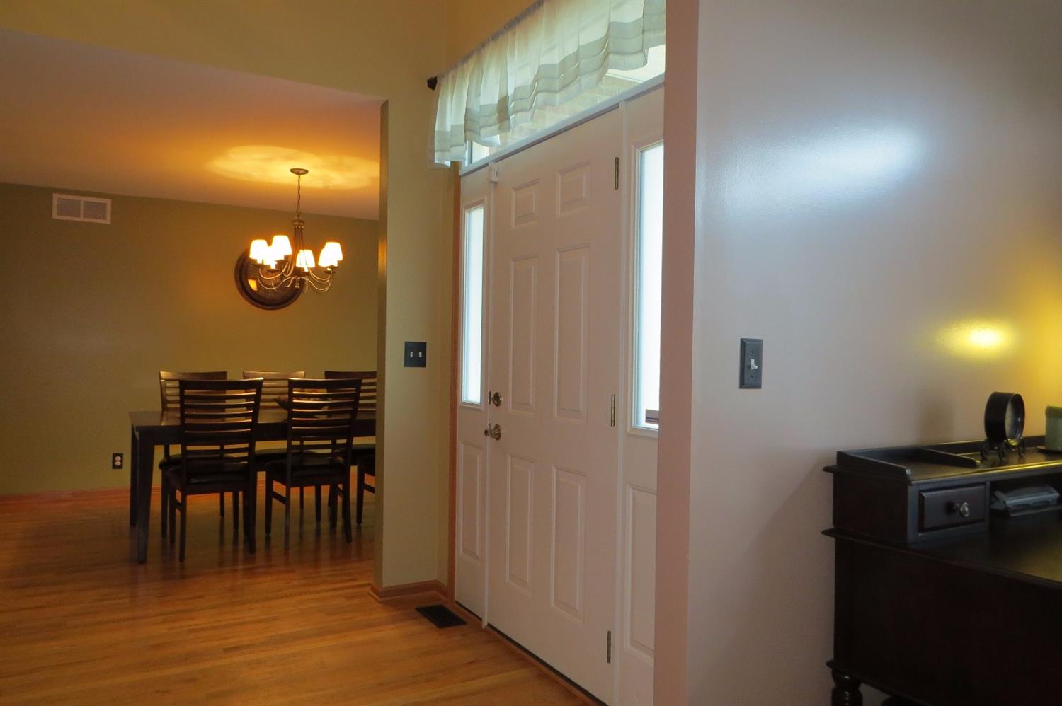 6924 73rd Avenue, Schererville, IN 46375