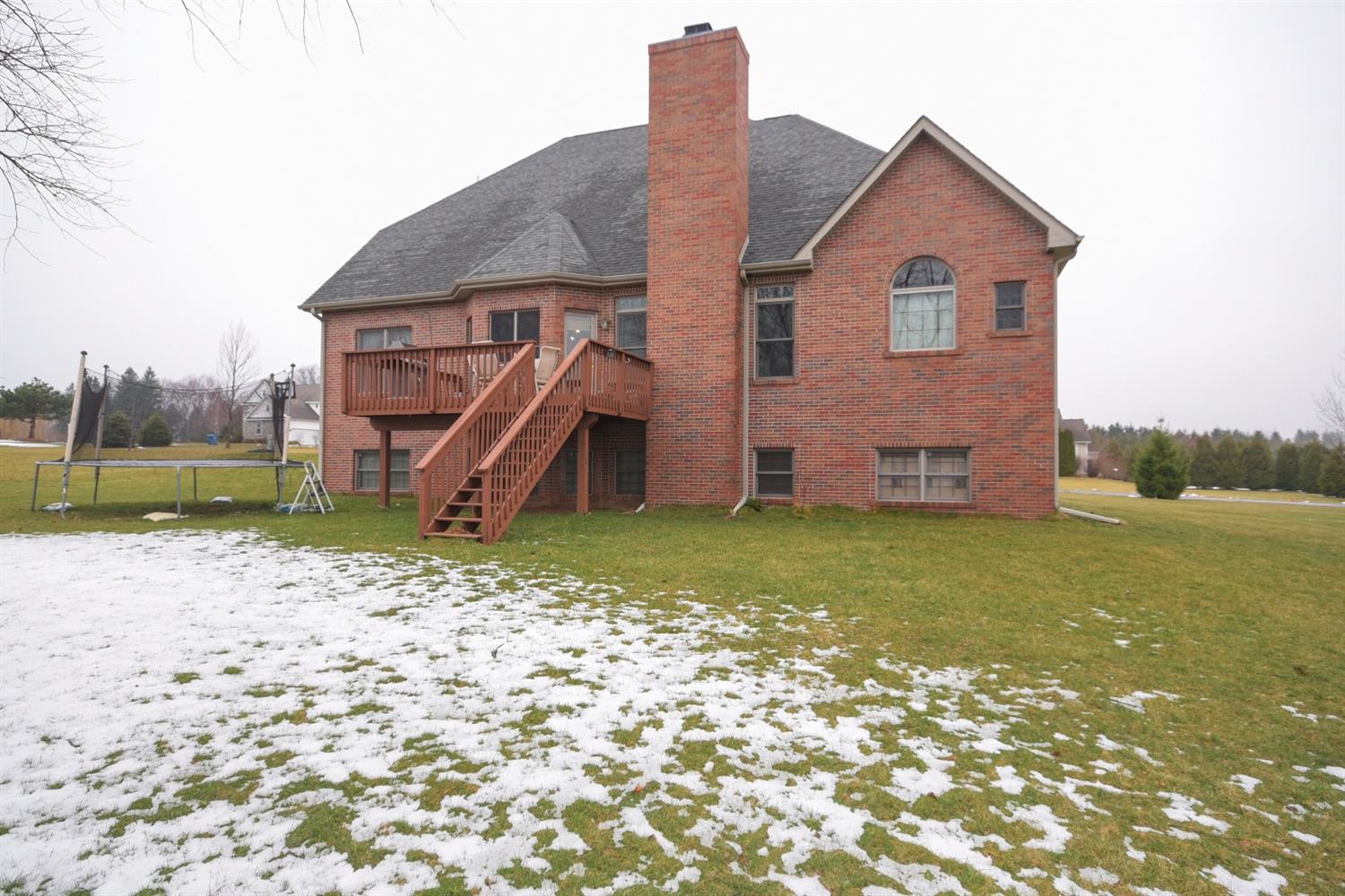 2200 Wittmer Lane, Valparaiso, IN 46383
