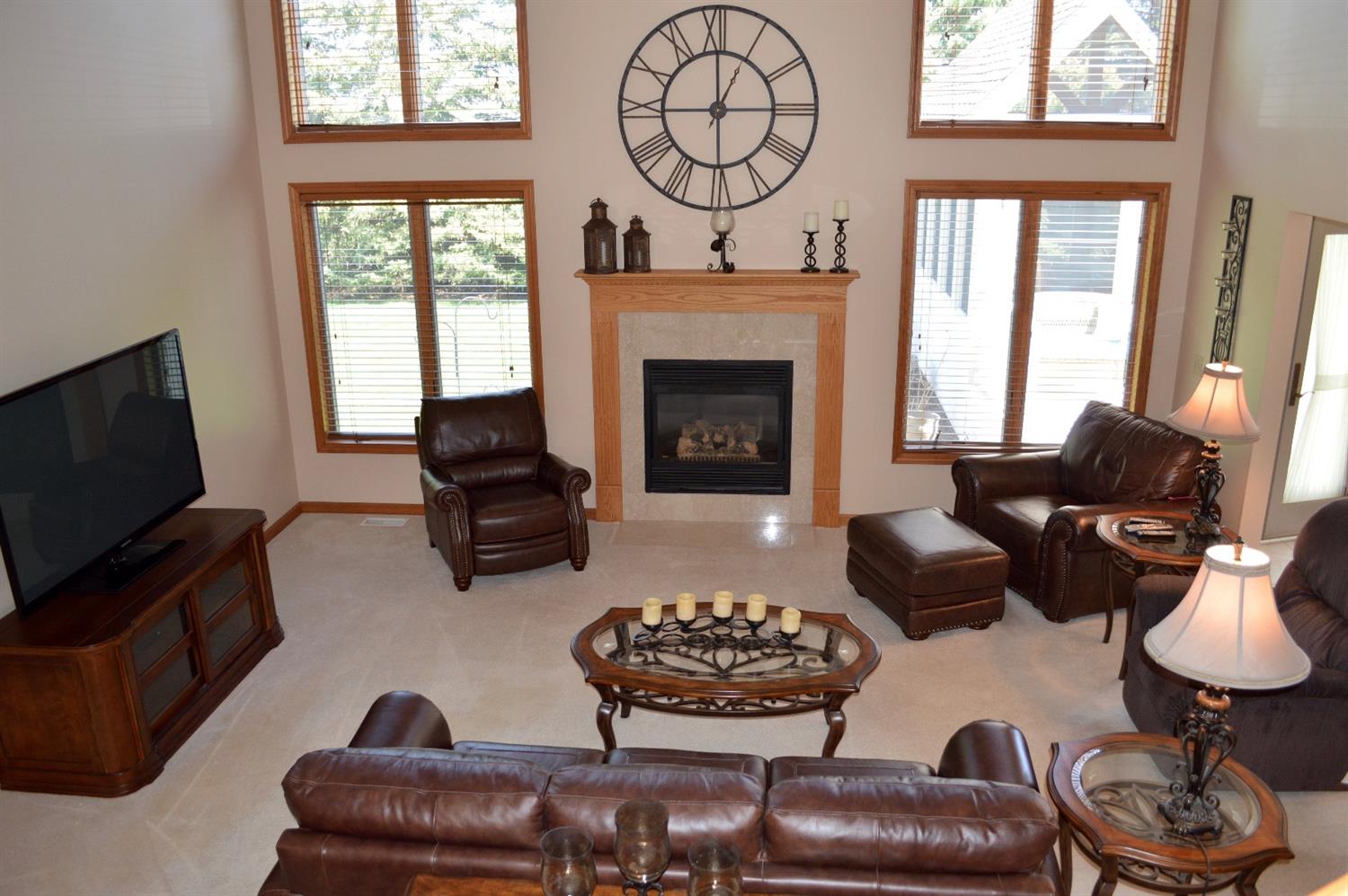2508 Inverness Dr, Valparaiso, IN 46383