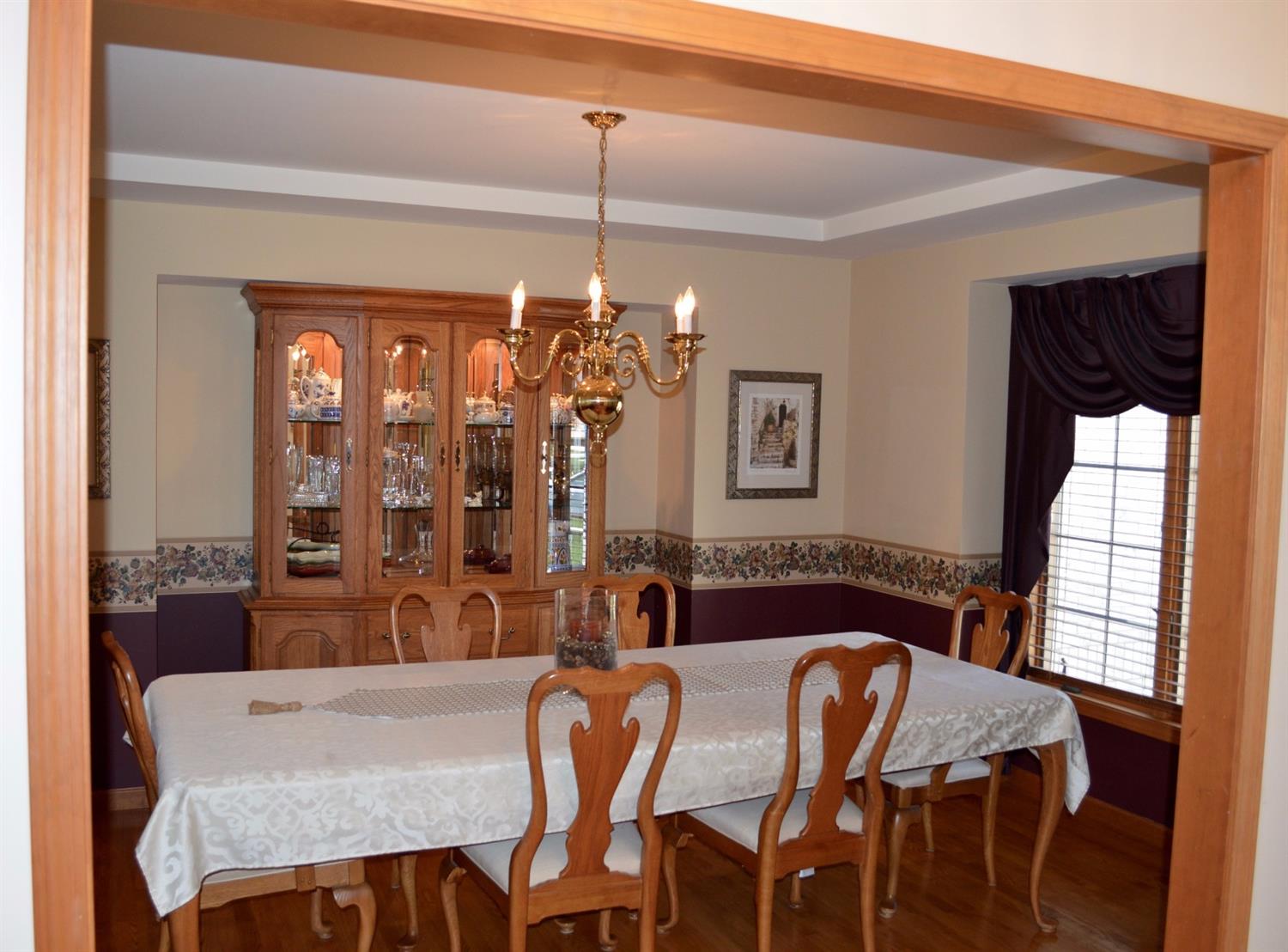 2508 Inverness Dr, Valparaiso, IN 46383