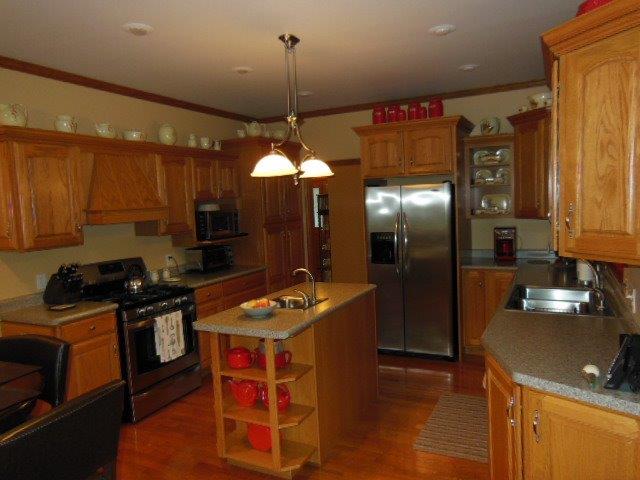 1206 Domke Drive, Valparaiso, IN 46383