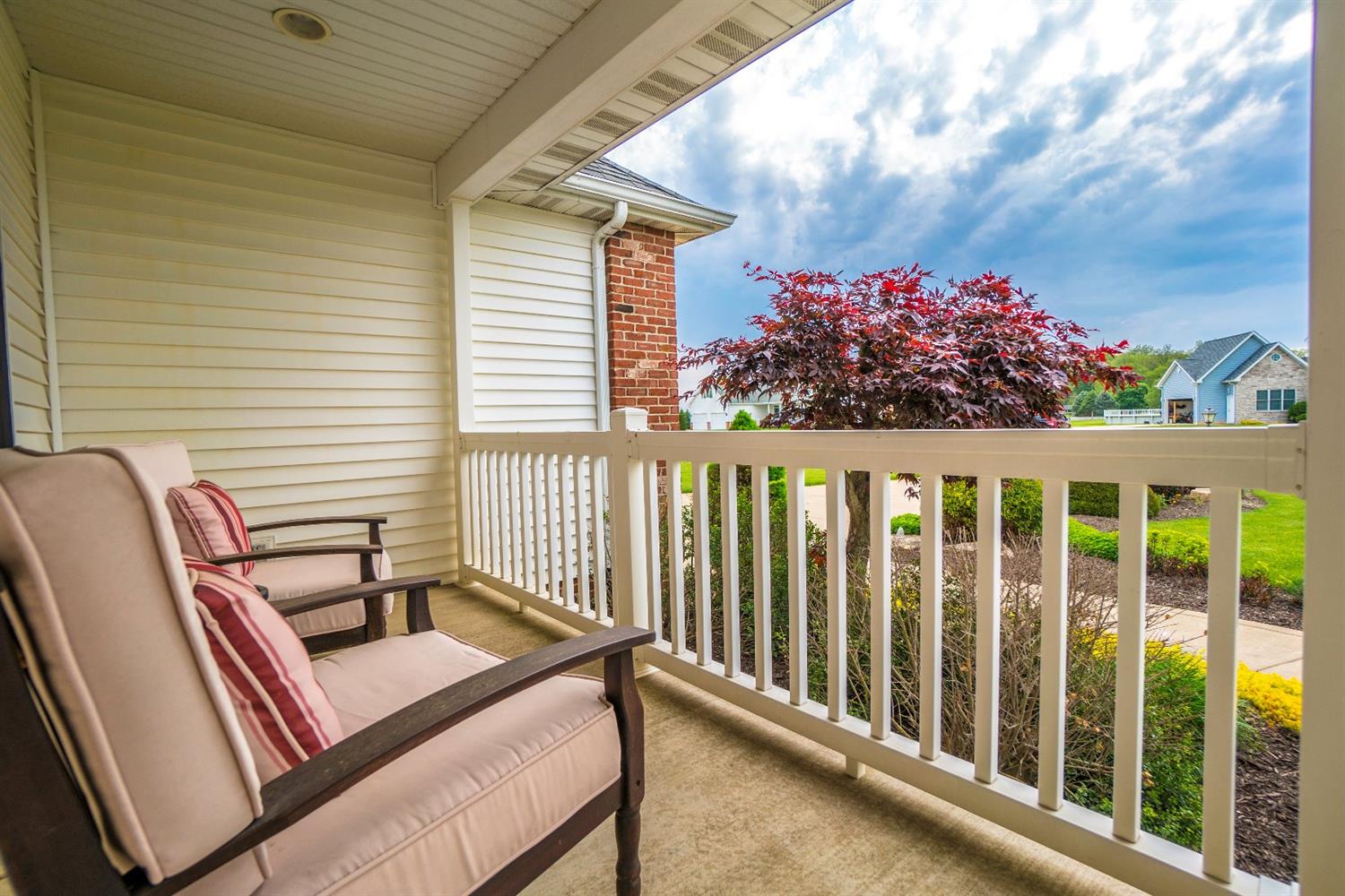 99 South Stone Creek Drive, Valparaiso, IN 46383