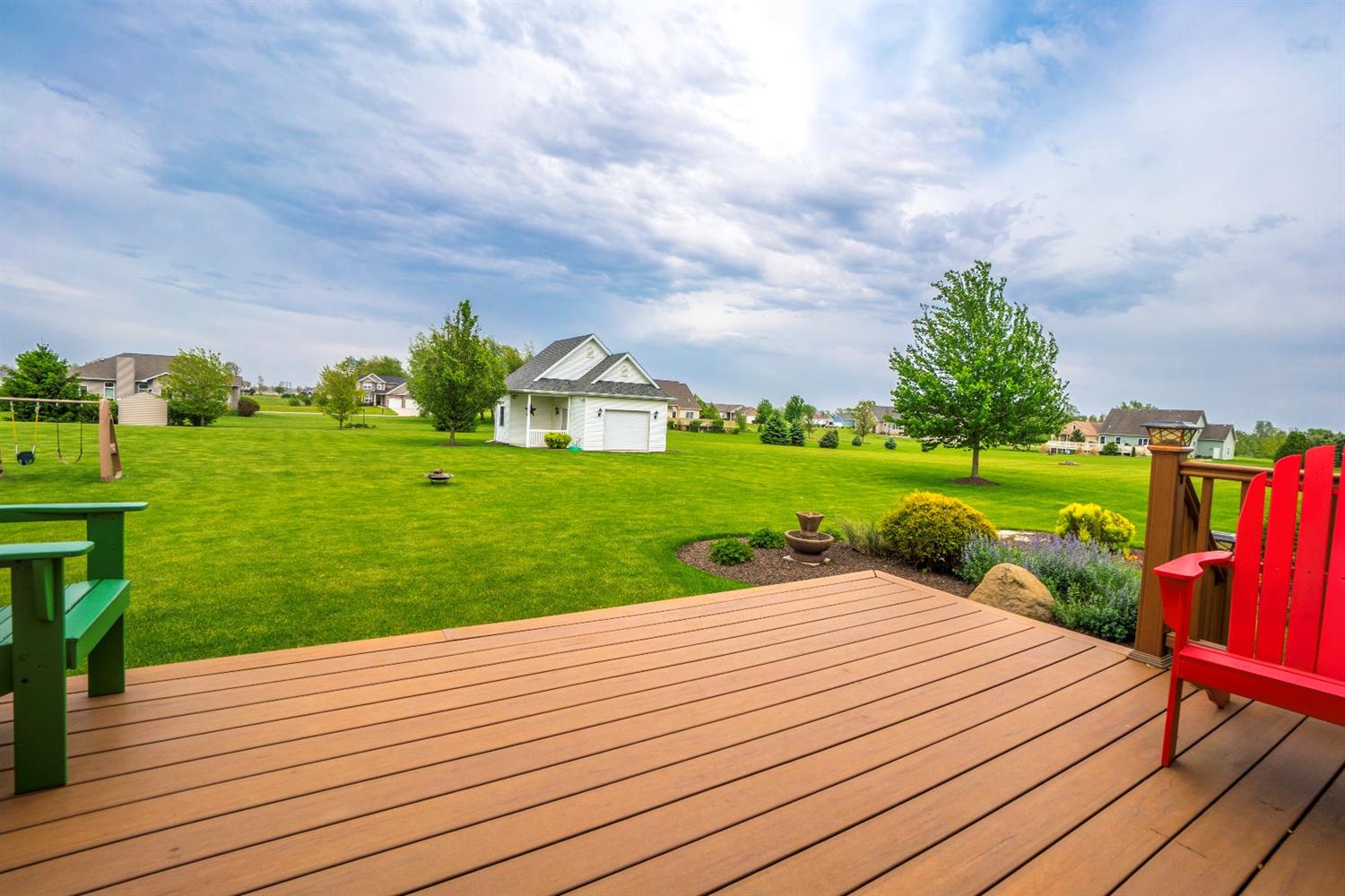 99 South Stone Creek Drive, Valparaiso, IN 46383