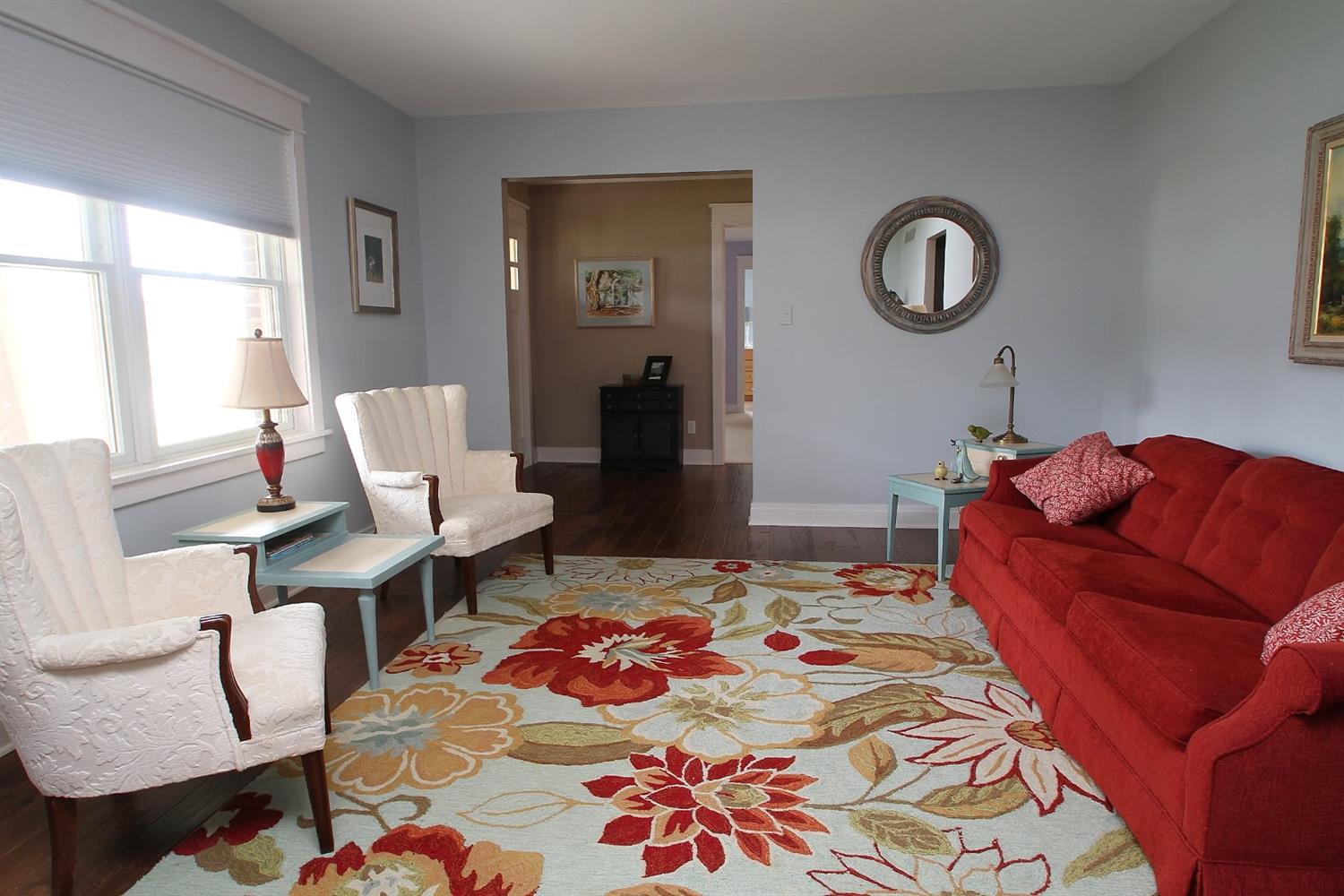 225 Shorewood Drive, Valparaiso, IN 46385