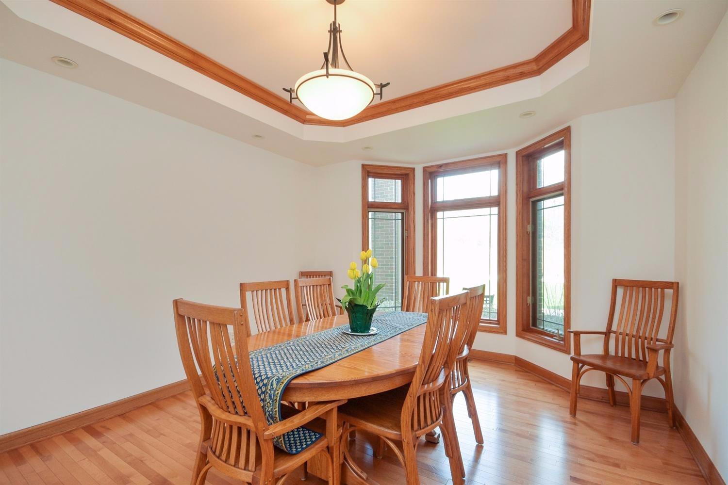 84 Liberty Lakes Drive, Valparaiso, IN 46385